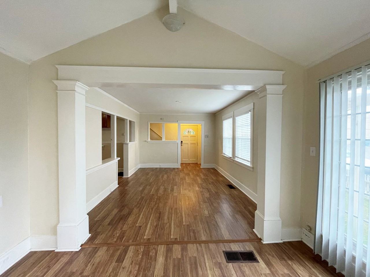 17 N Daniels Ave - Photo 2 of 16