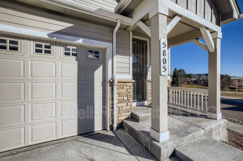 5805 Wild Rye Dr - Photo 2 of 16