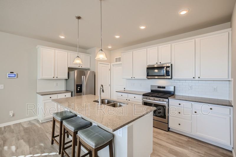 5805 Wild Rye Dr - Photo 3 of 16