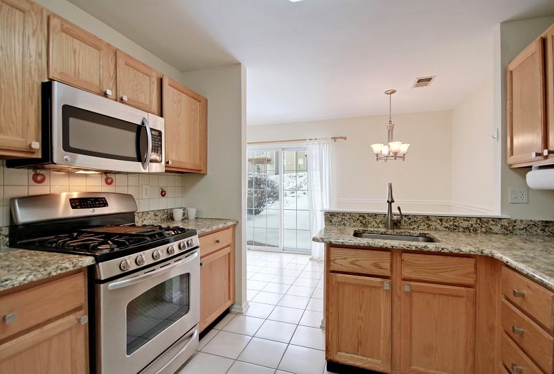 345 Wren Ln - Photo 3 of 25