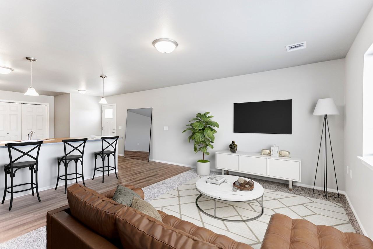 Dublin Square Apartments and Townhomes - Photo 3 of 50