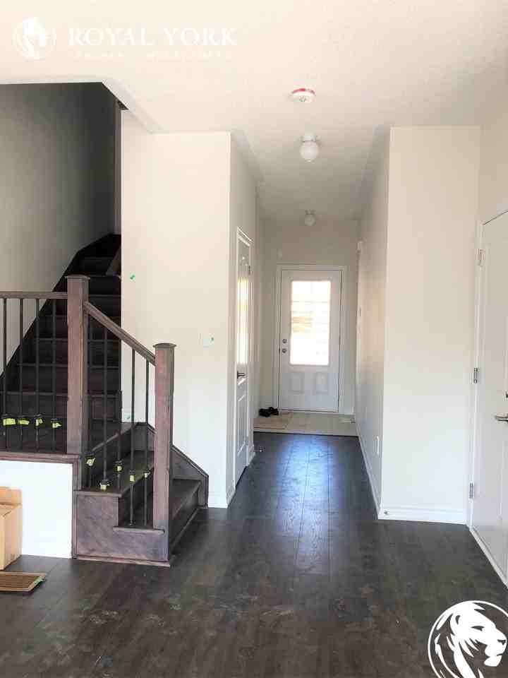 107 Cottonwood Cres - Photo 3 of 44