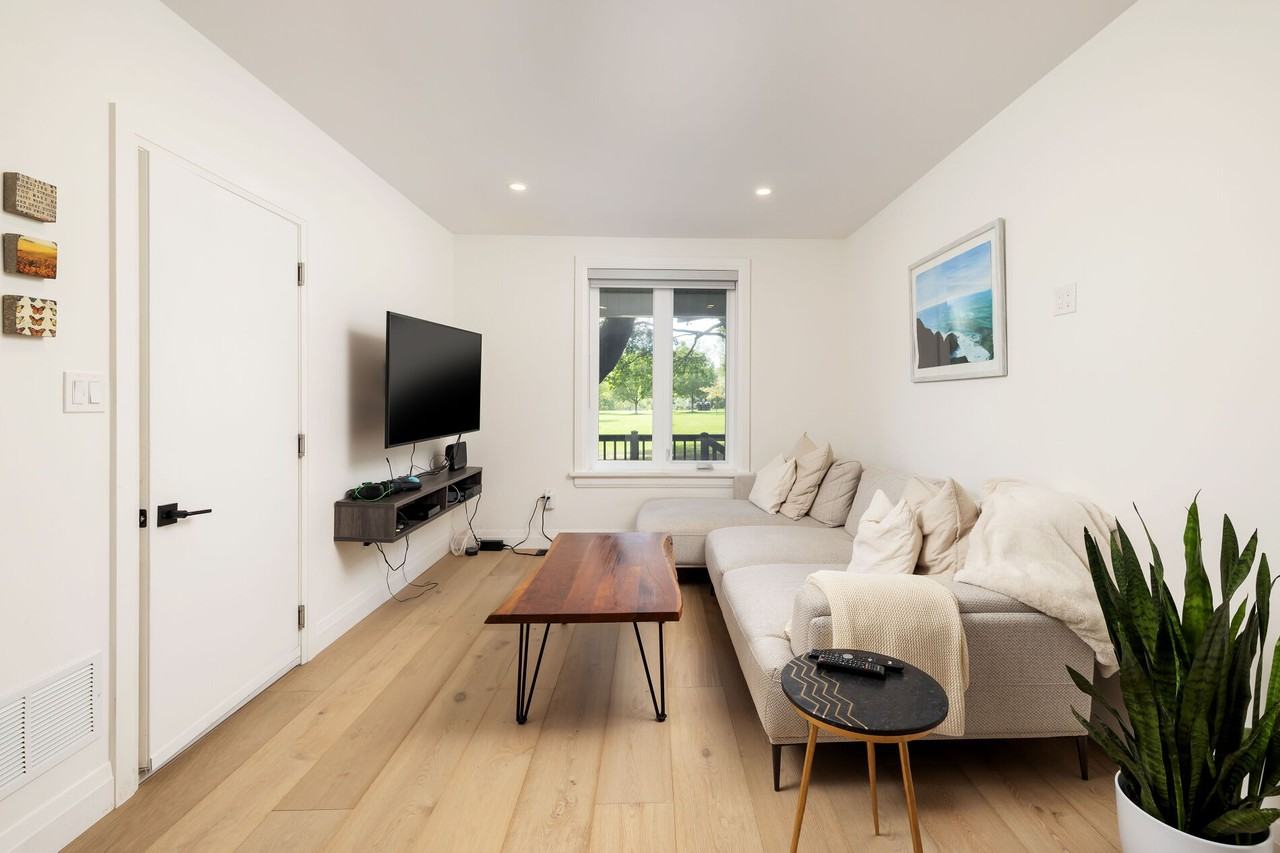 Trinity Bellwoods Apartments 89 Gore Vale Avenue, Toronto, ON M6J 2R5 Zumper