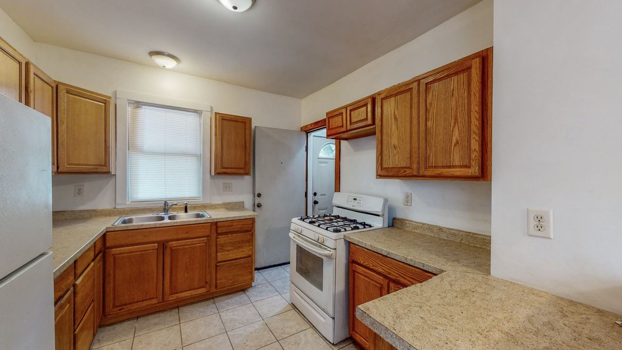 609 Snelling Ave N #609 - Photo 3 of 14