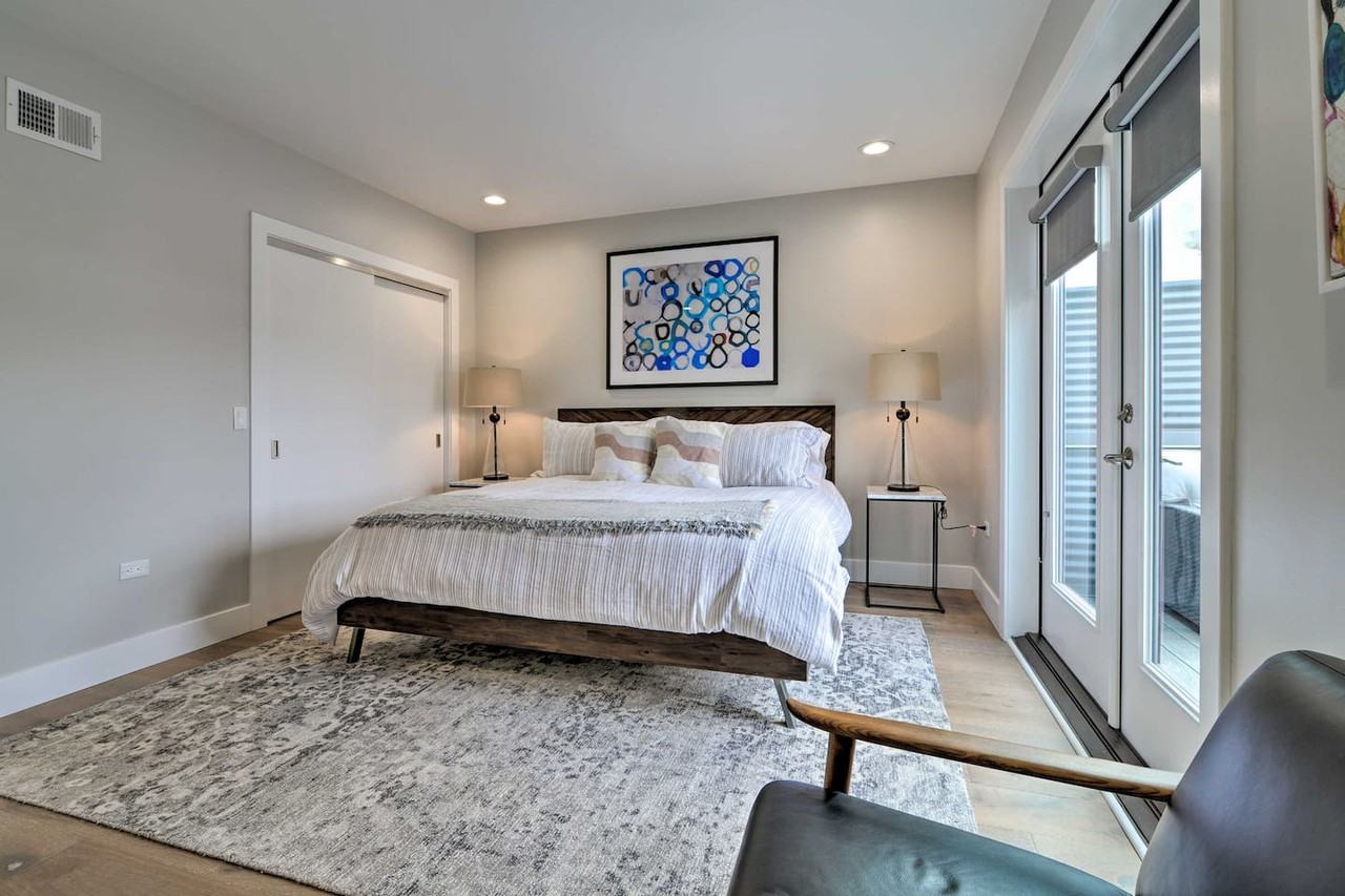 312 47th St #1 - Photo 7 of 16