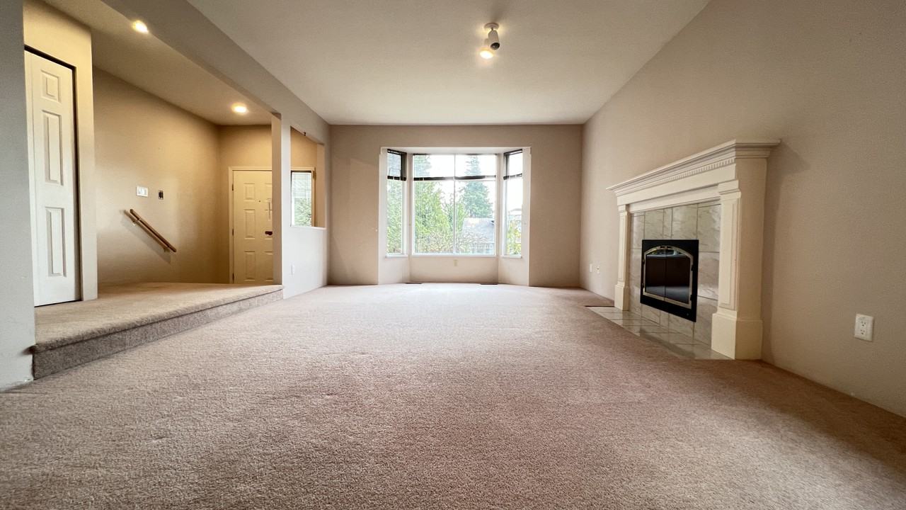 1252 Durant Drive - Photo 2 of 18