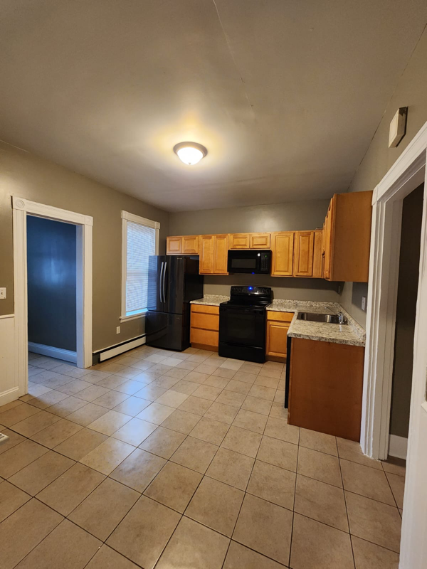 174 Grafton St - Photo 3 of 6