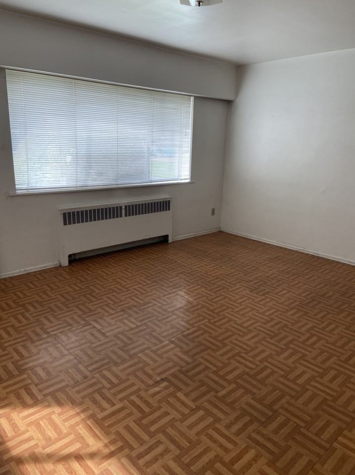 N Nanaimo St & Eton St, Vancouver, BC V5L 3G7 Studio Apartment for