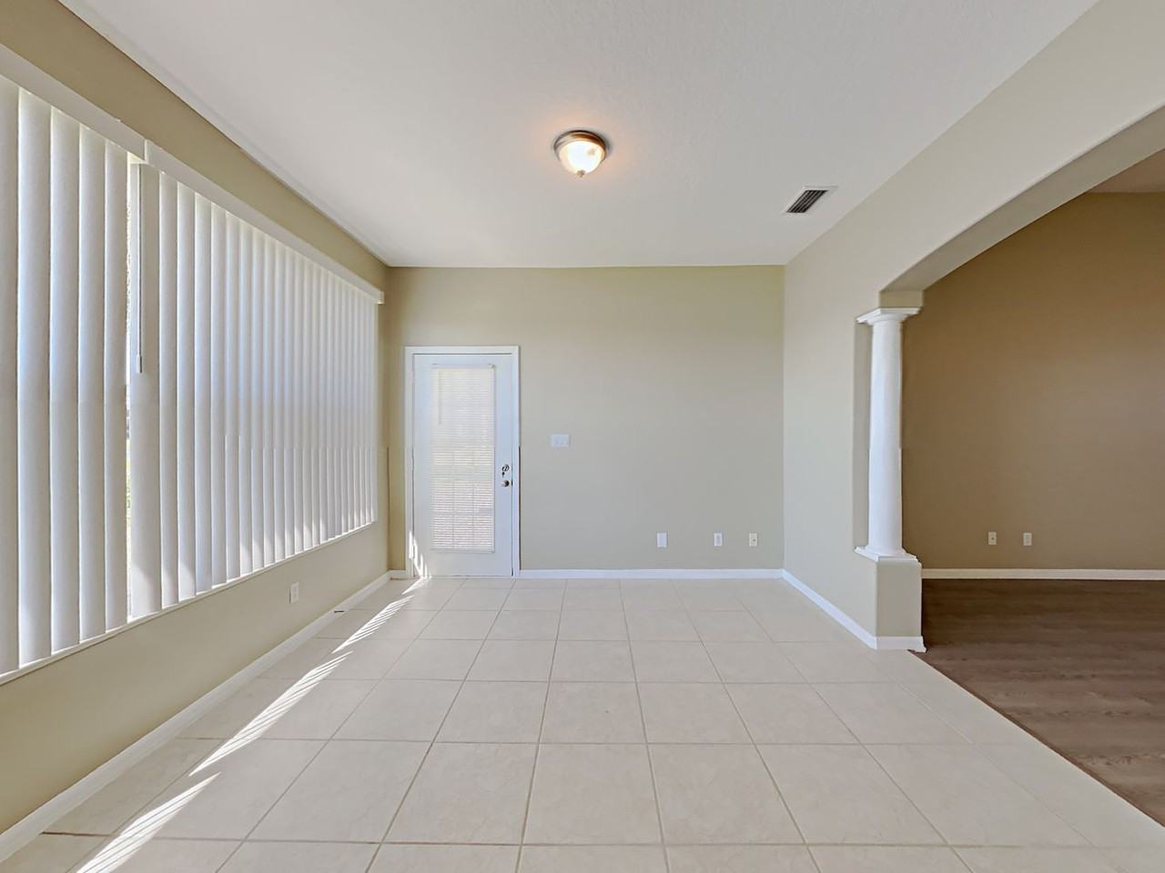 2241 Brightwood Cir - Photo 3 of 27