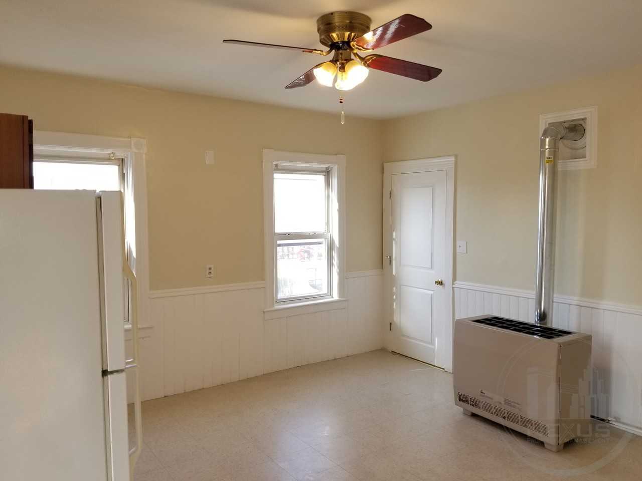 55 John St - Photo 3 of 13