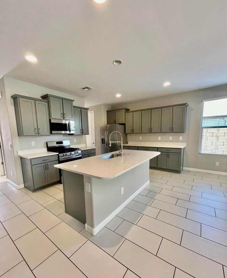 13505 W Remuda Dr - Photo 7 of 22