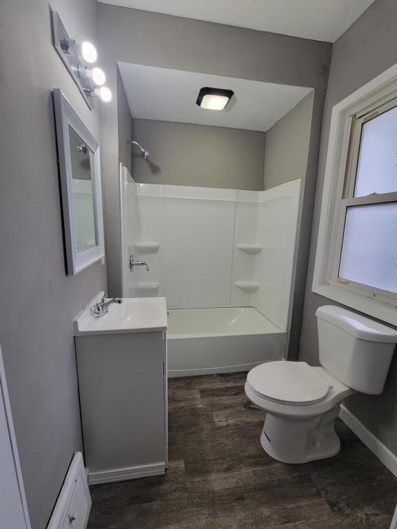 3417 Duquesne Ave - Photo 2 of 43