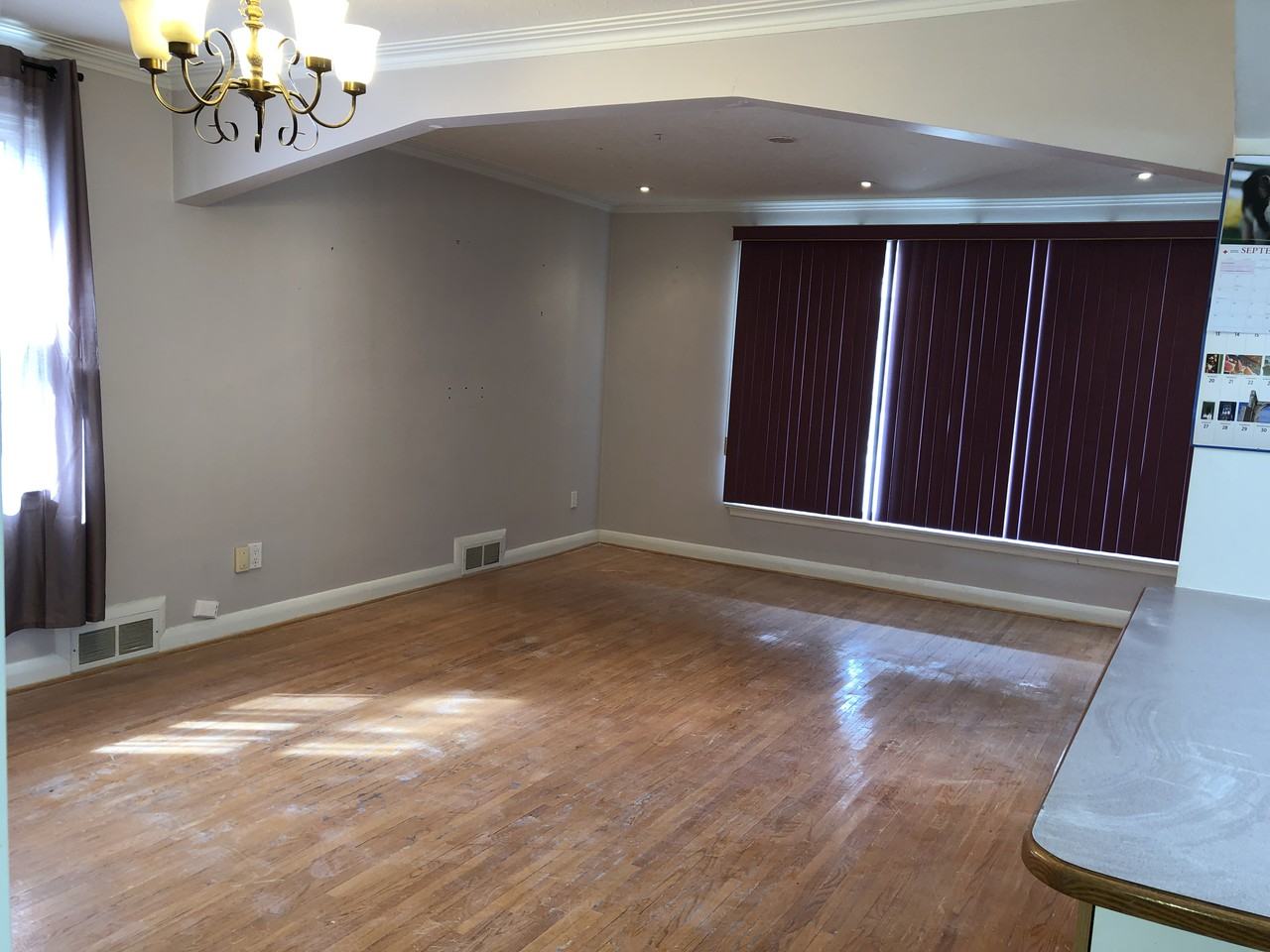 124 Budea Cres - Photo 3 of 10