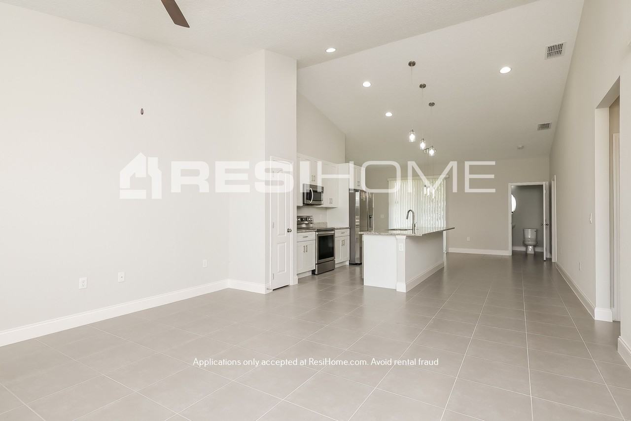 72 Orchid Ln - Photo 3 of 22