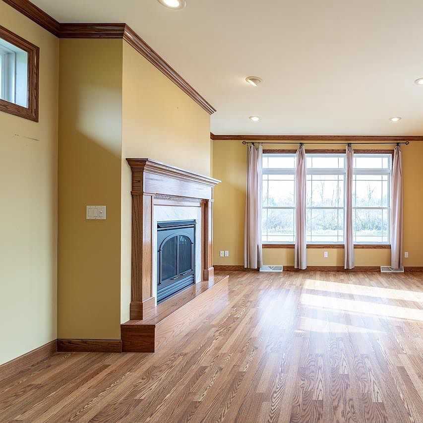 2220 Tracey Ct - Photo 3 of 16