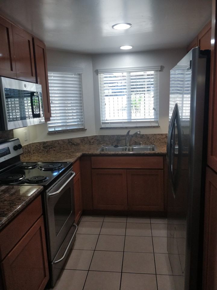 The Heritage at Canyon Pointe - Photo 2 of 3