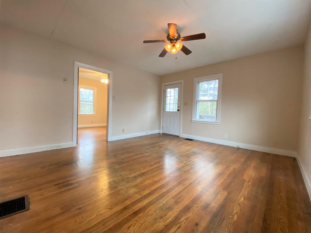 96 1/2 Louisiana Ave #1 - Photo 2 of 25