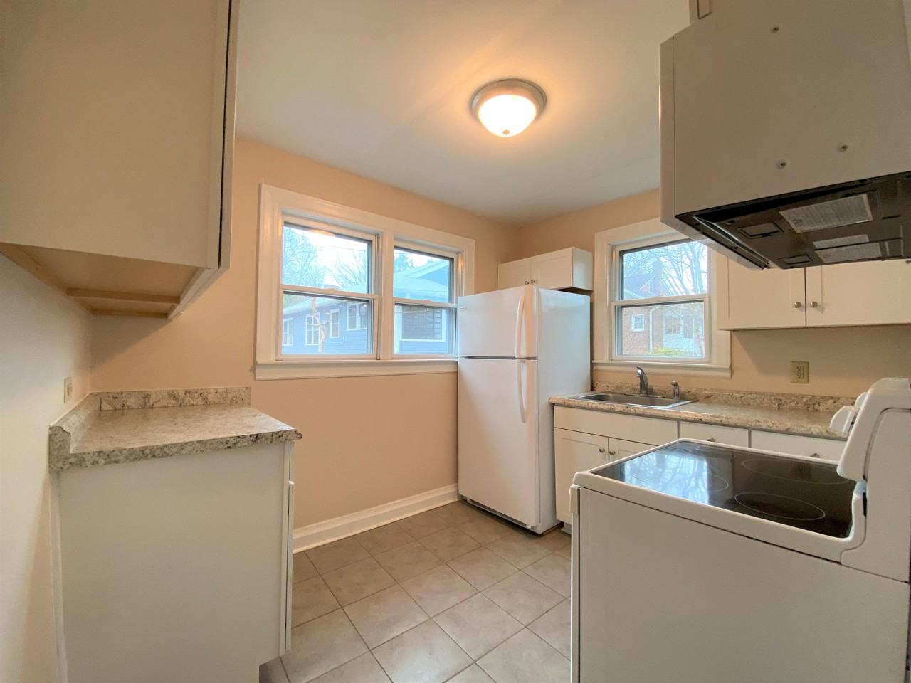 96 1/2 Louisiana Ave #1 - Photo 6 of 25