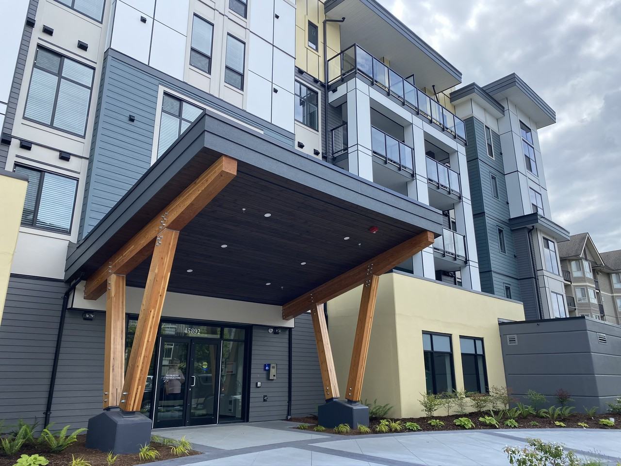 Sawyer Apartments 45892 Chesterfield Avenue, Chilliwack, BC V2P 1M4