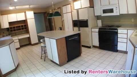 7000 D Chene Ln - Photo 2 of 15