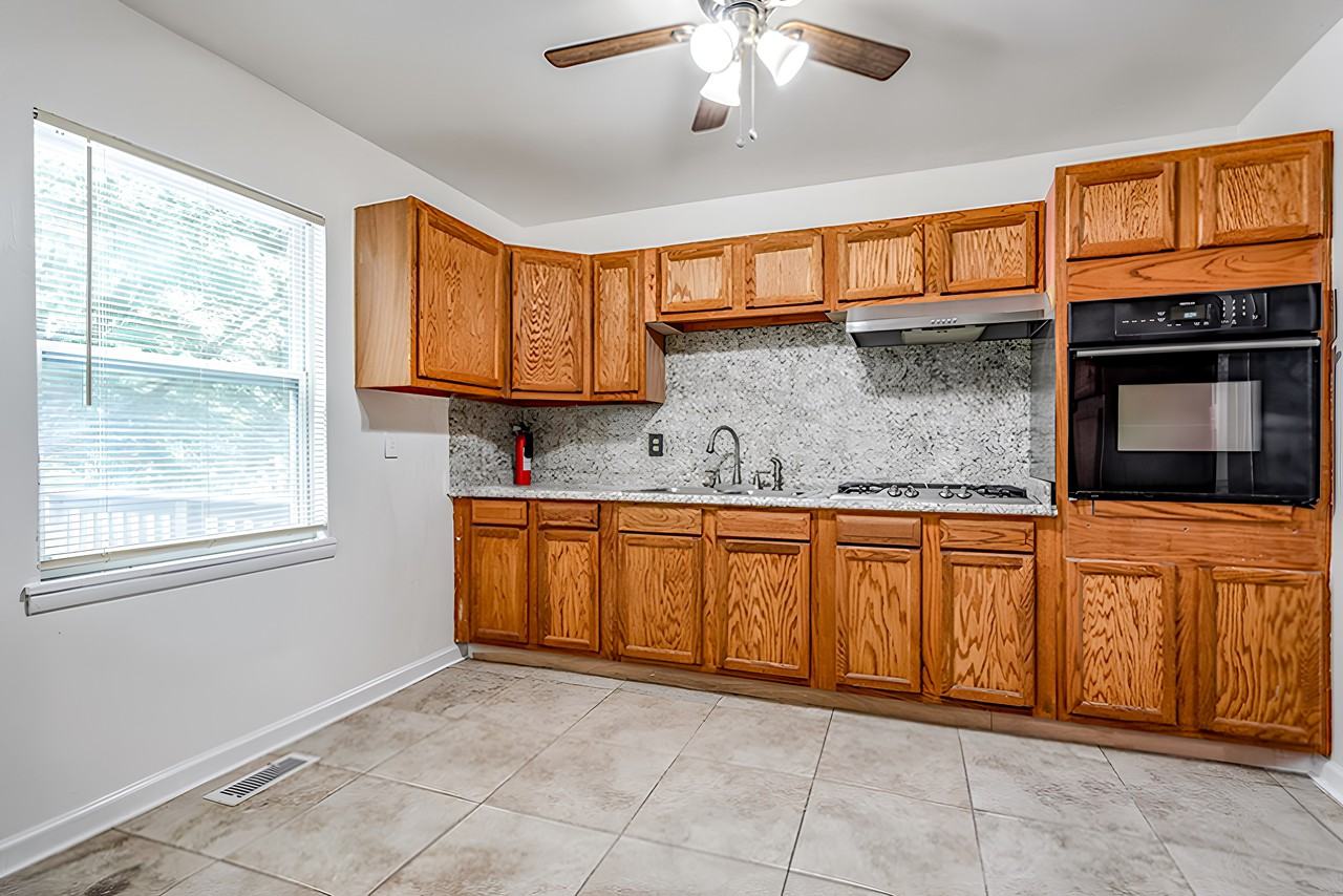 Holiday Blvd - Photo 2 of 24