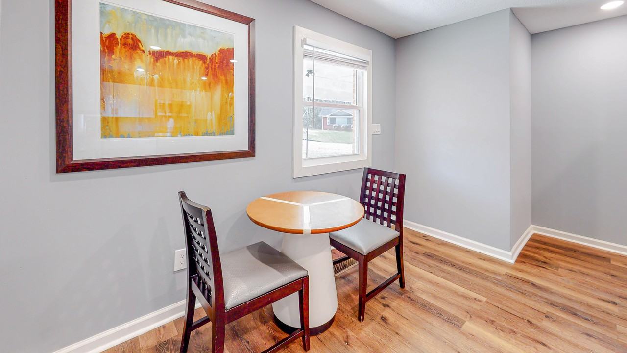 Whitworth Drive Southwest - Photo 3 of 11