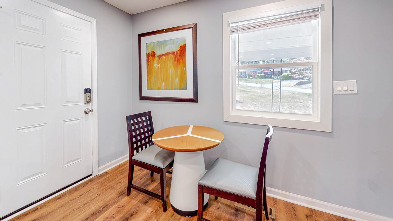 Whitworth Dr Sw - Photo 6 of 13