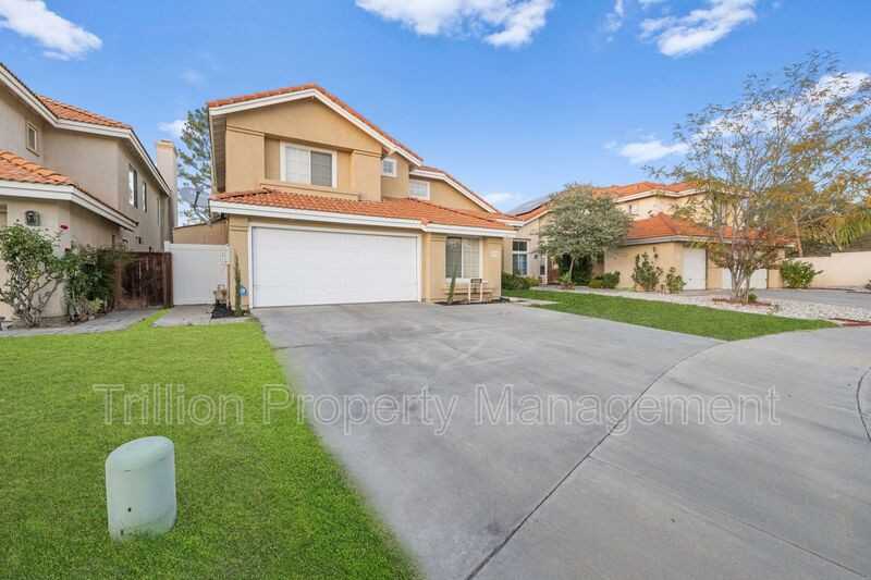 30498 Laurel Ct - Photo 3 of 33