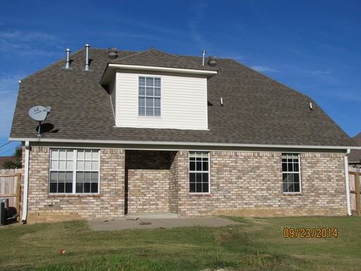 222 Hummingbird Cove - Photo 2 of 16