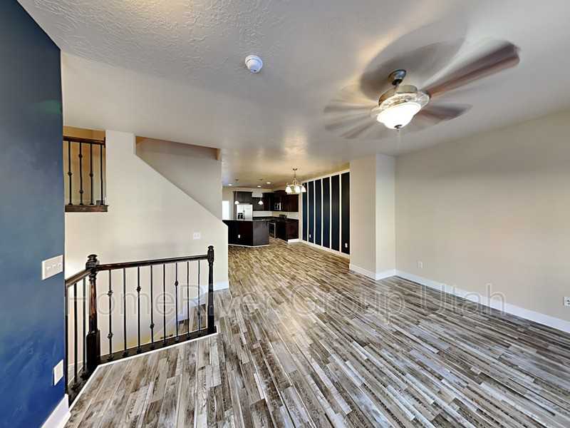 130 W Canley Vale Ln - Photo 7 of 33