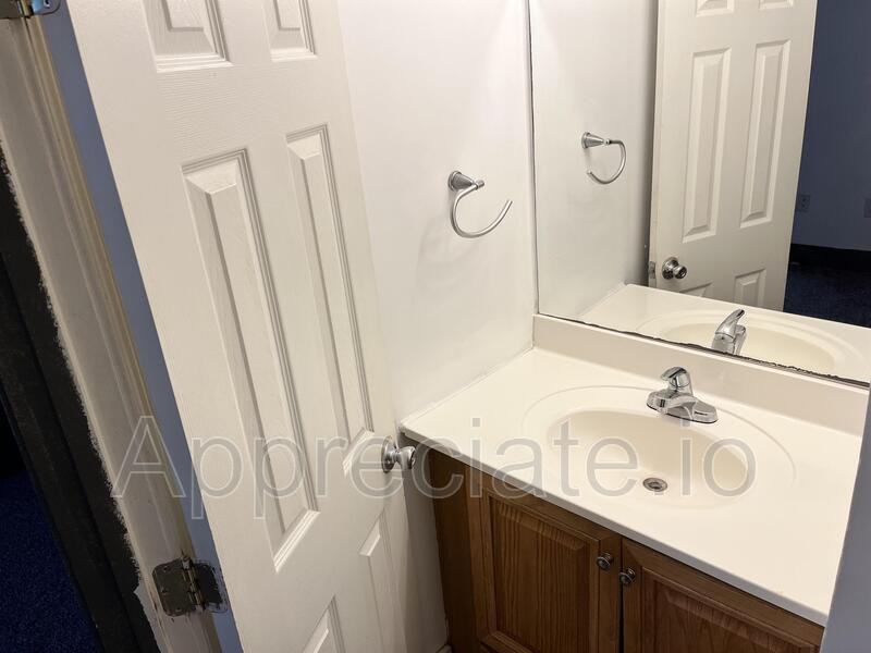 803 Washington Ave - Photo 3 of 5