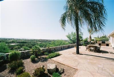 6501 N Columbus Blvd - Photo 3 of 13