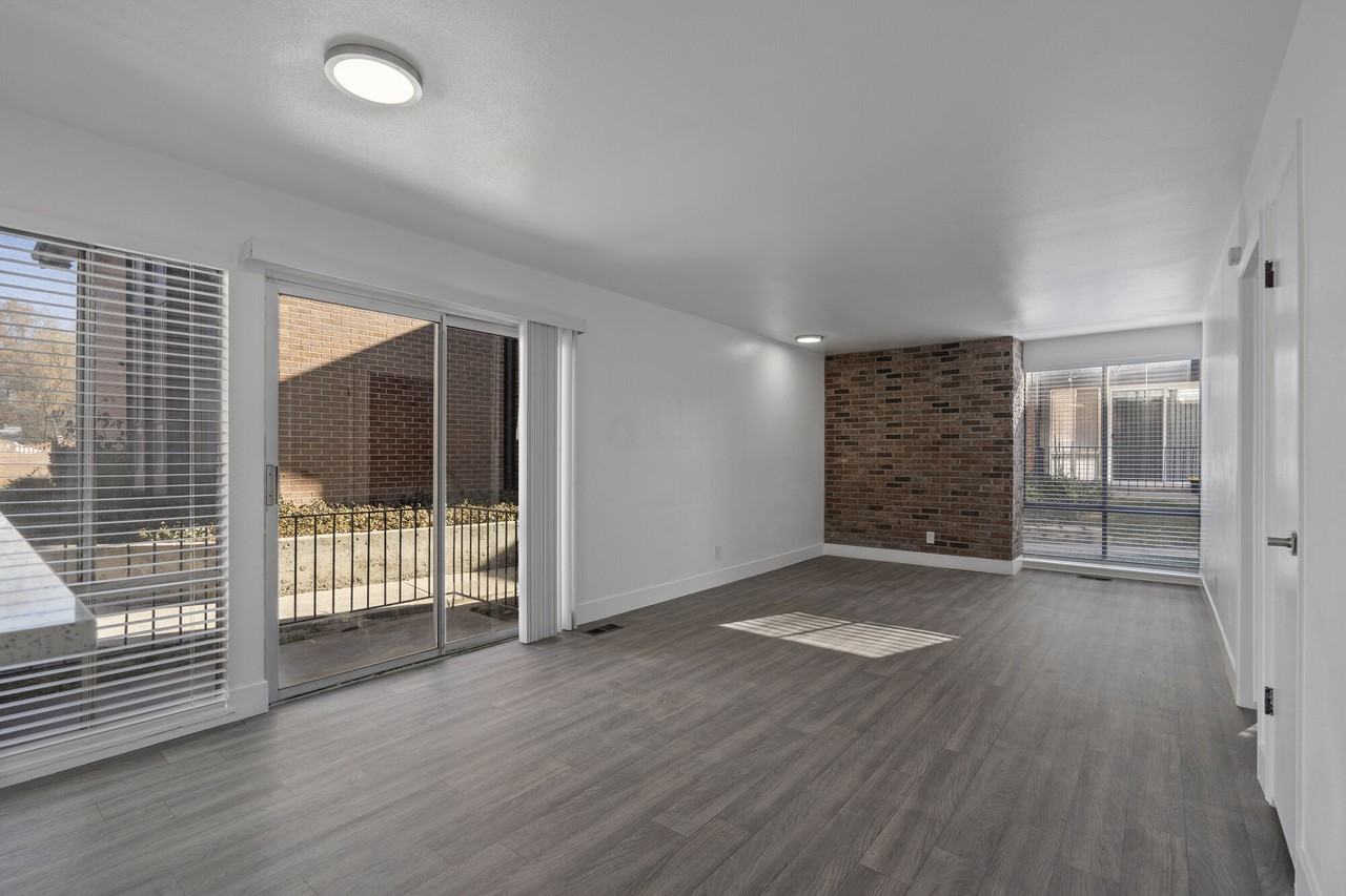 The Franklyn Apartments - Photo 4 of 18