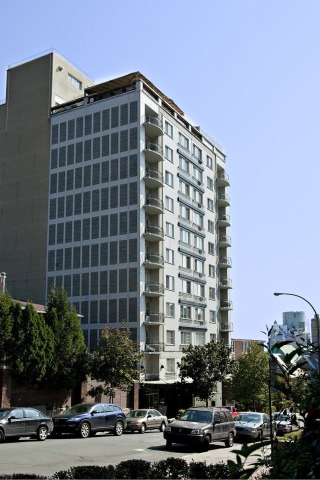 3465 Redpath - St-Georges - Photo 3 of 44