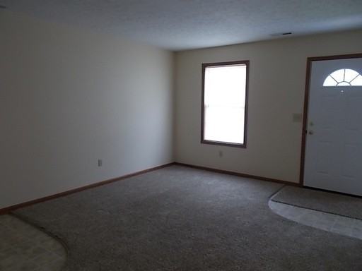 2537 Zircon St NE - Photo 2 of 10