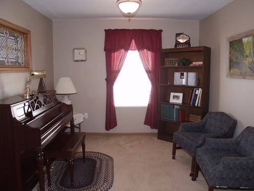 351 Falling Leaf Way - Photo 3 of 5
