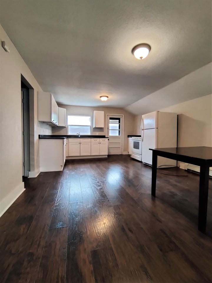 116 S Wolfe St #2 - Photo 3 of 8