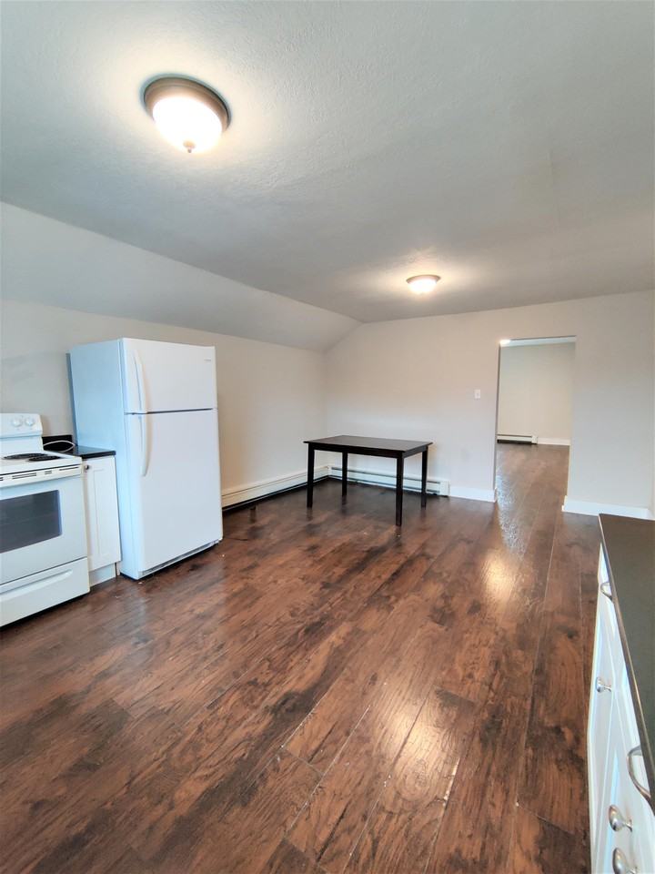 116 S Wolfe St #2 - Photo 4 of 8