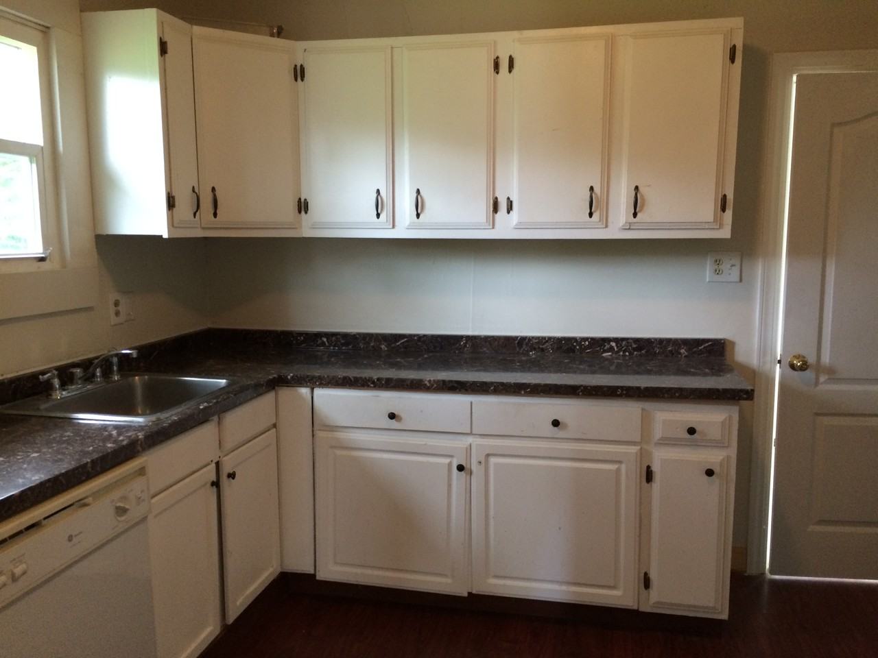 6301 Lincolnia Rd - Photo 2 of 7