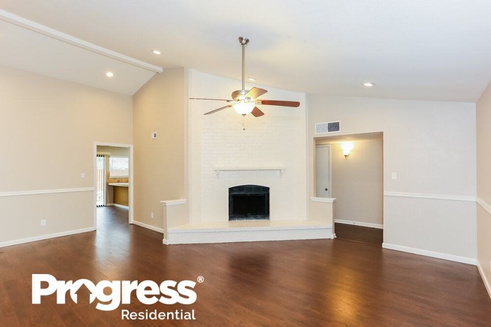 1509 Lewis Trl - Photo 3 of 21