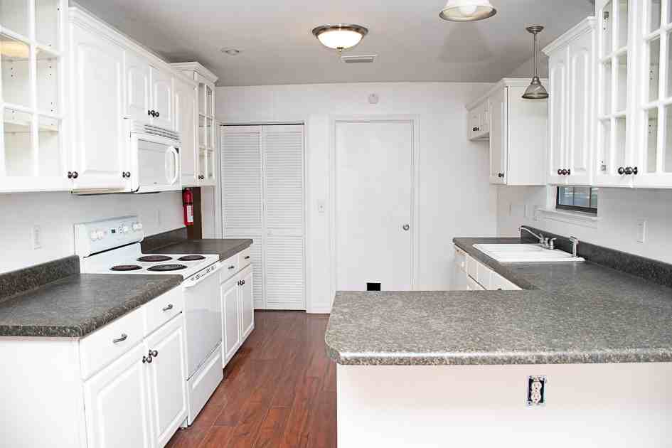 112 Golf Course Dr #138 - Photo 5 of 21