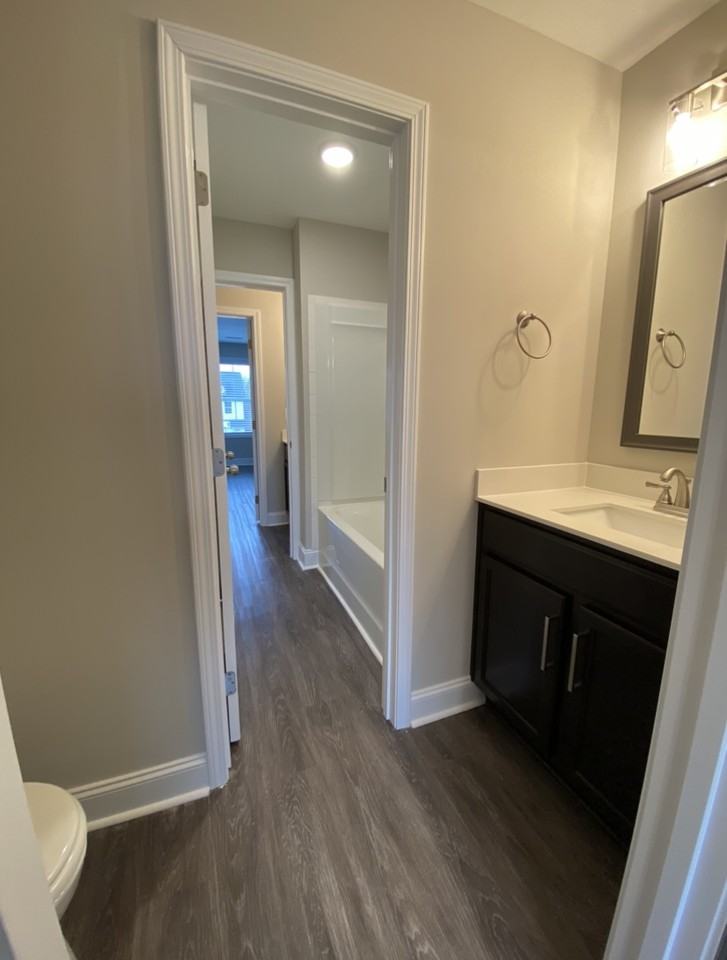 1032 Glenkirk Dr #C - Photo 7 of 20