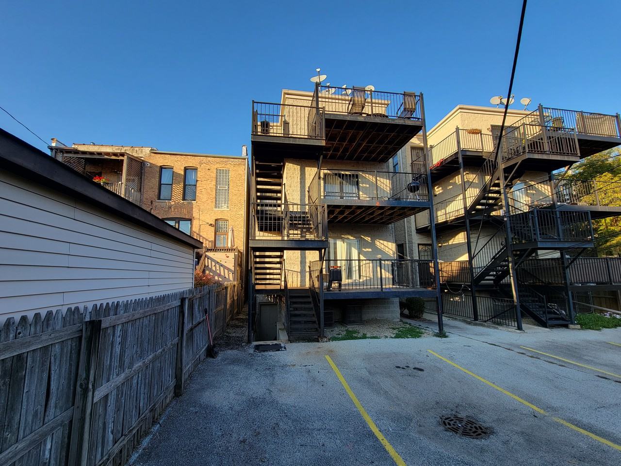 525 East Bowen Avenue #1 - Photo 3 of 32