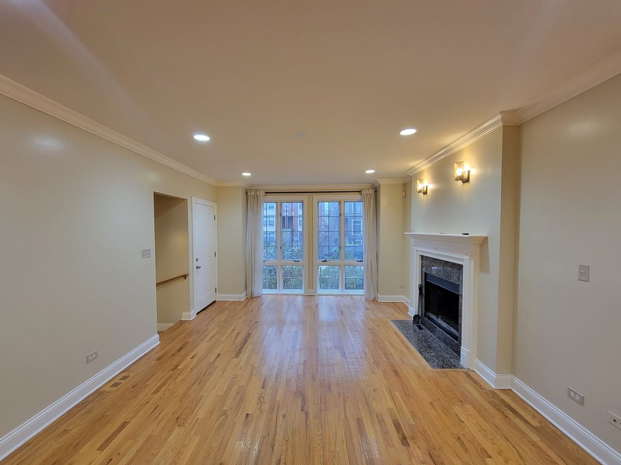 525 East Bowen Avenue #1 - Photo 5 of 32