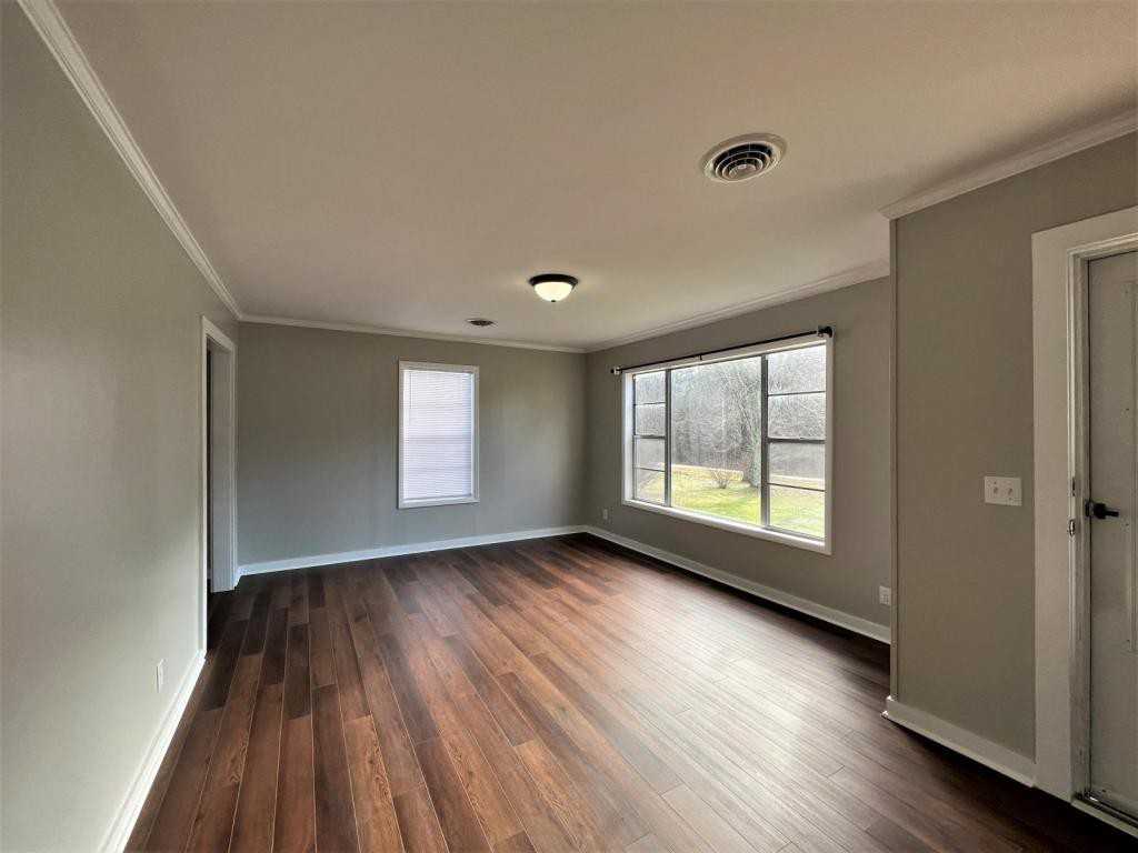 3248 Blue Springs Pkwy - Photo 3 of 11