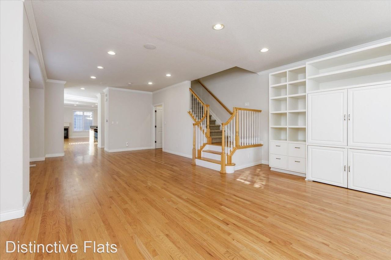 169 S Jackson St - Photo 2 of 22