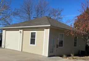 featured image of 2201 Westdale Rd #17