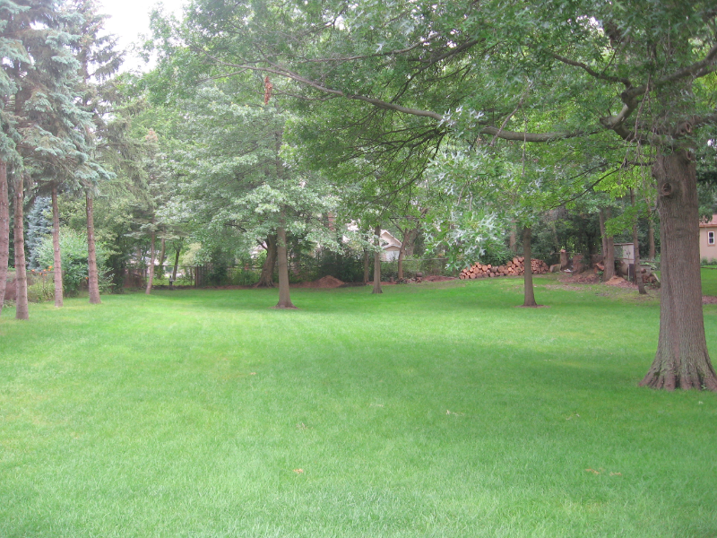 3746 Fairview Ave - Photo 2 of 18