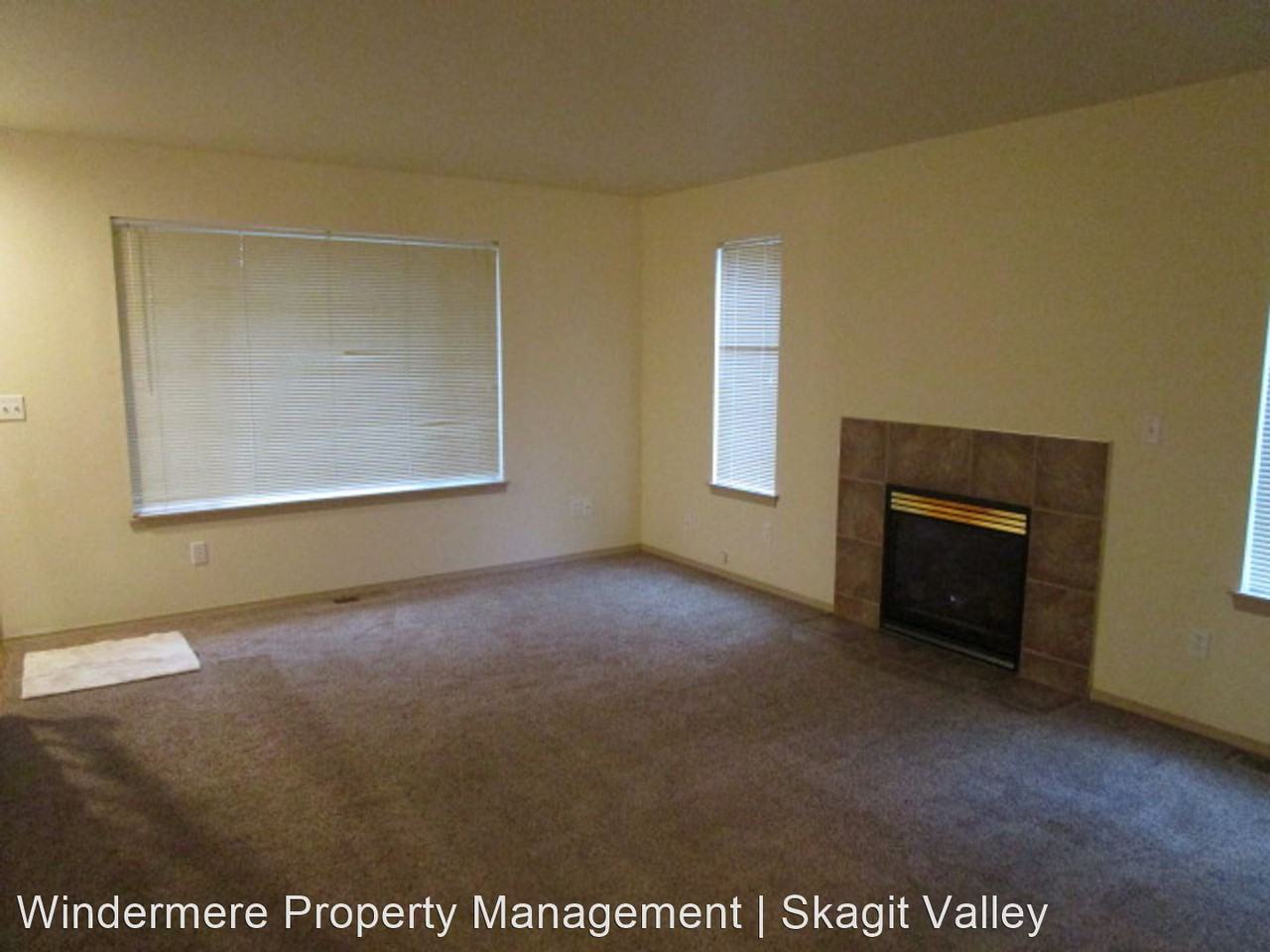 308-310 Birchwood Lane - Photo 2 of 12