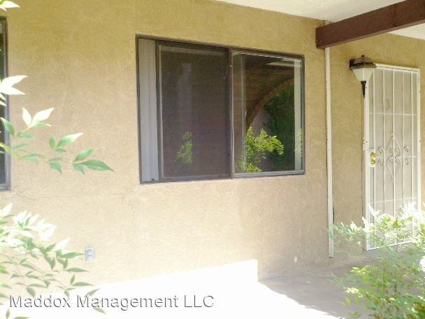1813 Girard Blvd NE - Photo 3 of 12